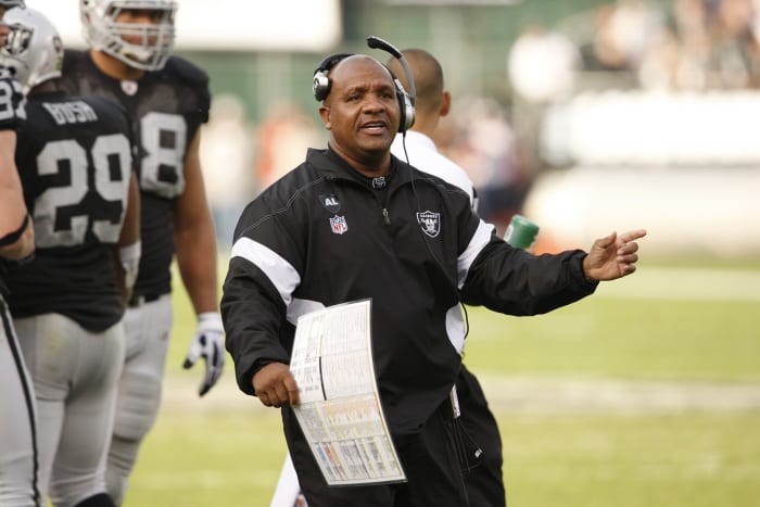 Terrible NFL head coaches who only lasted one season Hue Jackson, Oakland Raiders (2011)