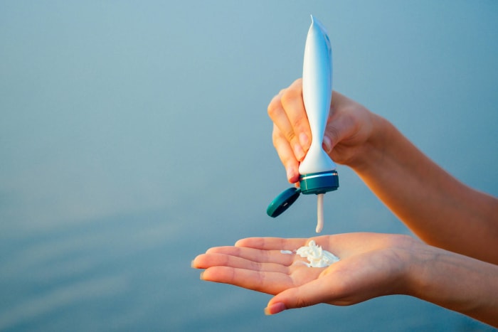 Do use at least two ounces of sunscreen for your body