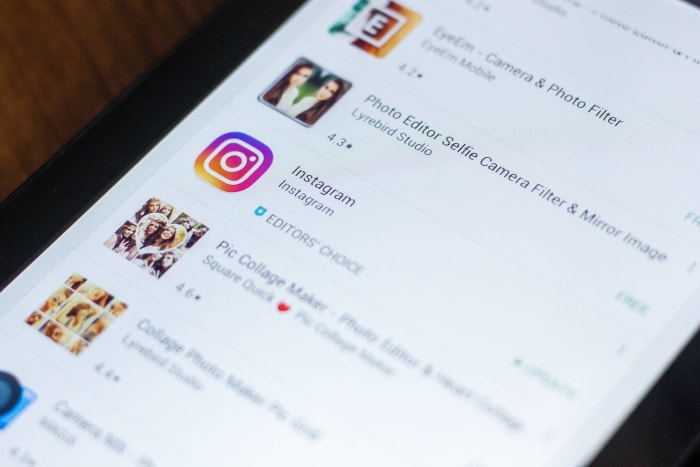 DON’T: Get sucked in by social media ads