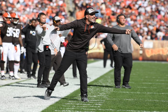 CLEVELAND (2-4) AT BALTIMORE (3-3) (Sunday, 1 p.m. ET)