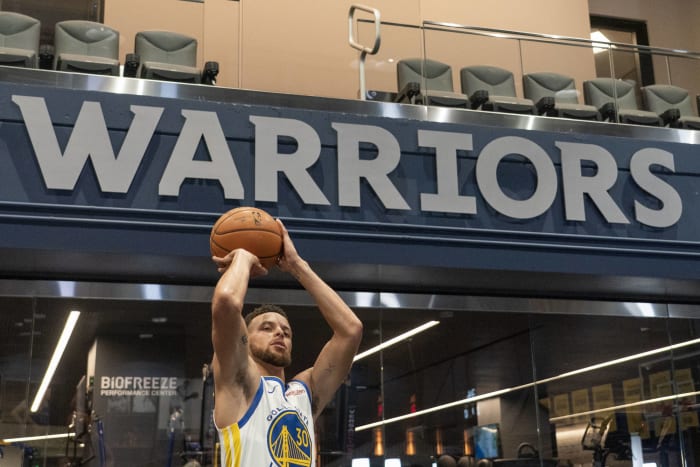 WARRIORS: Steph Curry will thrive as center of offense
