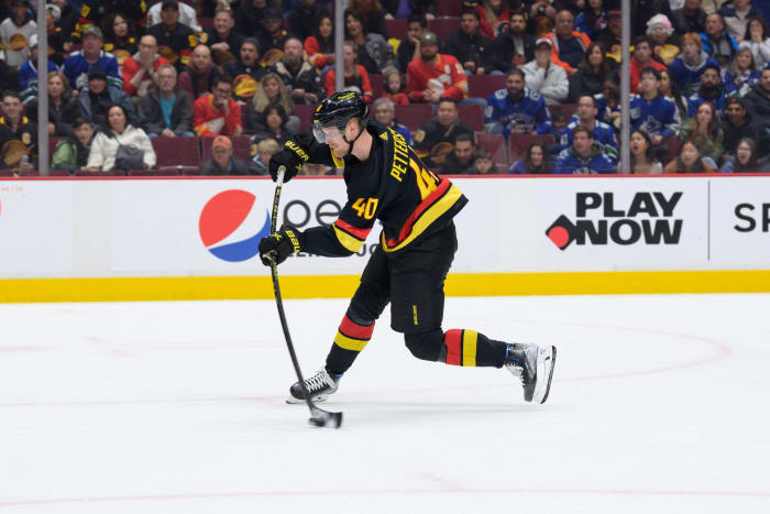 2018-19: Elias Pettersson