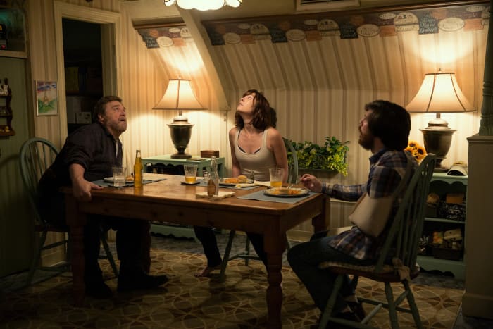 “10 Cloverfield Lane” (2013)
