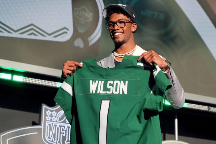 New York Jets: Failed to acquire a No. 1 wide receiver