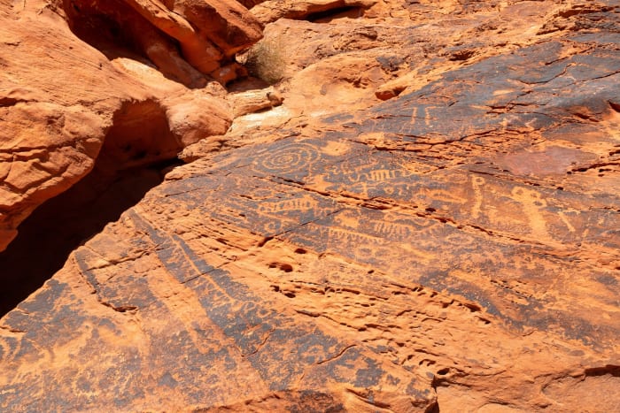 Petroglyph Wall Trail, Nevada
