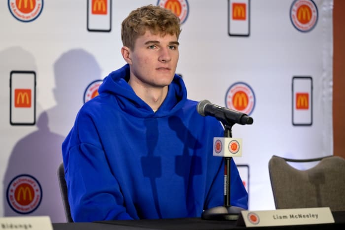 Liam McNeeley, Guard, Connecticut