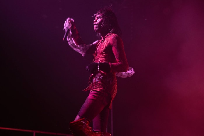 Yves Tumor - "Heaven to a Tortured Mind"