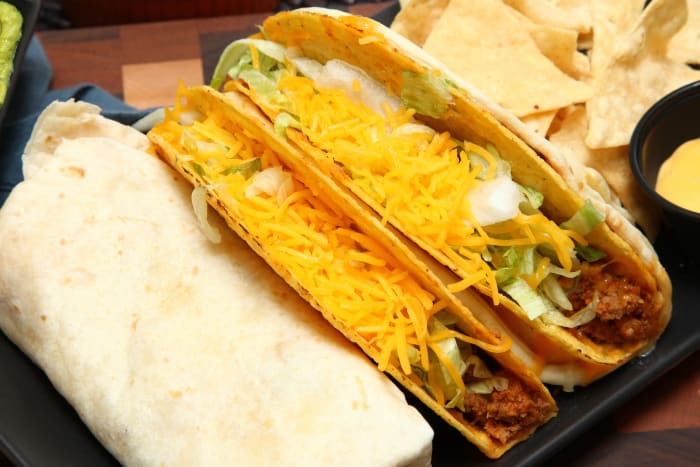 Taco Bell Cheesy Gordita Crunch