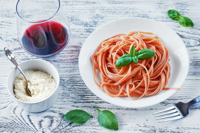 Spaghetti al vino rosso