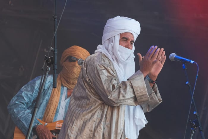 #17: Tinariwen: "Amatssou"