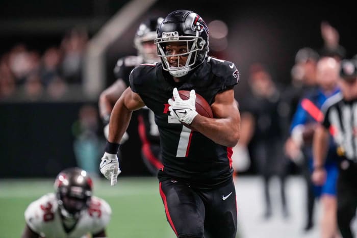 Atlanta Falcons: Bijan Robinson, RB (Round 1)