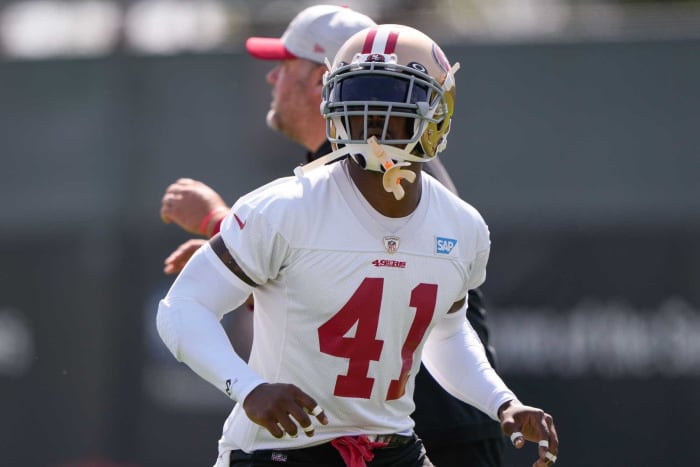 Jugadores famosos de la NFL que podrían ser cancelados después del campamento de entrenamiento 12 Tony Jefferson, S, 49er