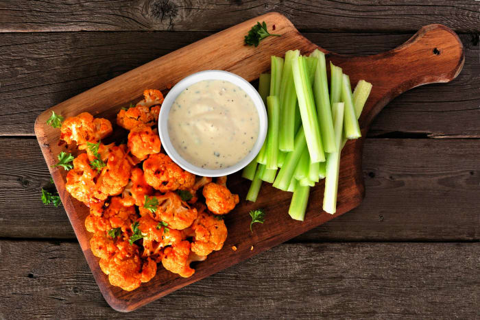 Cauliflower buffalo bites