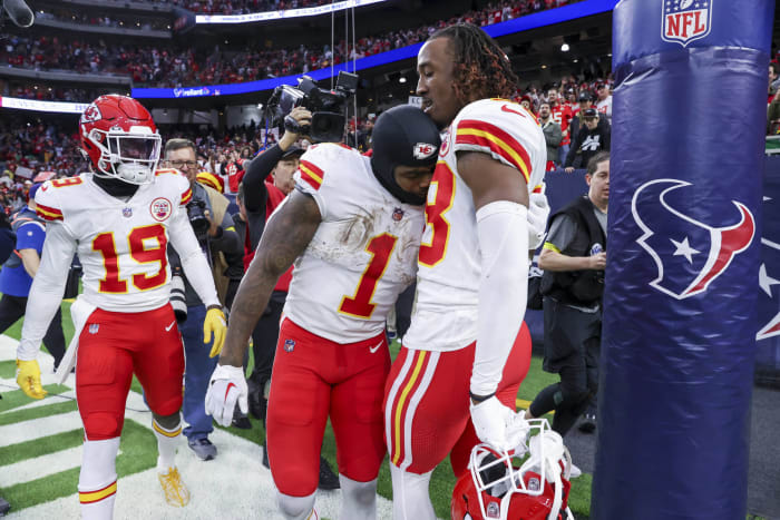 Jerick McKinnon aiding slumping Chiefs