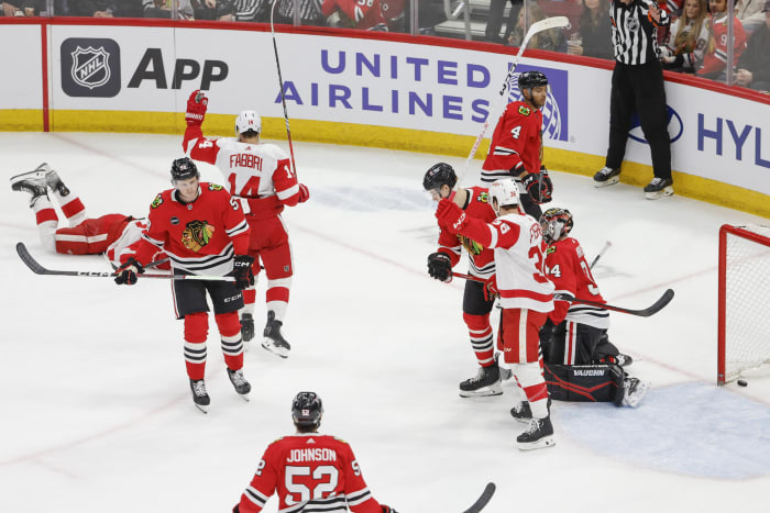 Red Wings-Blackhawks