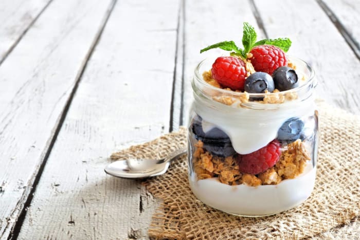 Fruit & granola parfaits