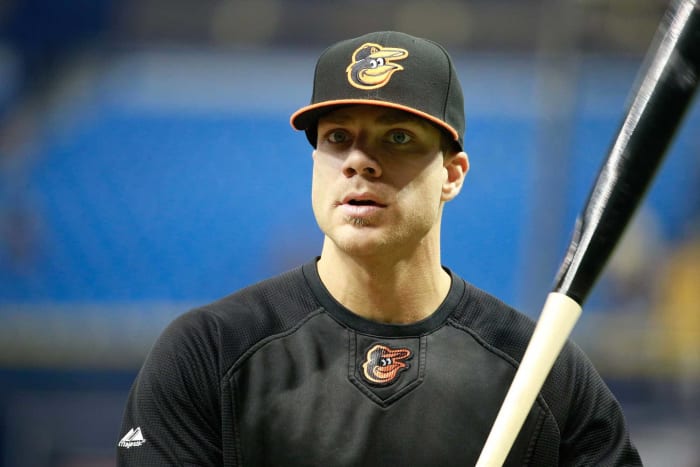 2011: Rangers trade Chris Davis and Tommy Hunter to the Orioles for Koji Uehara