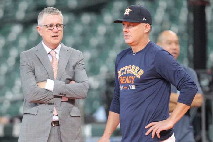 2017: Astros sign stealing
