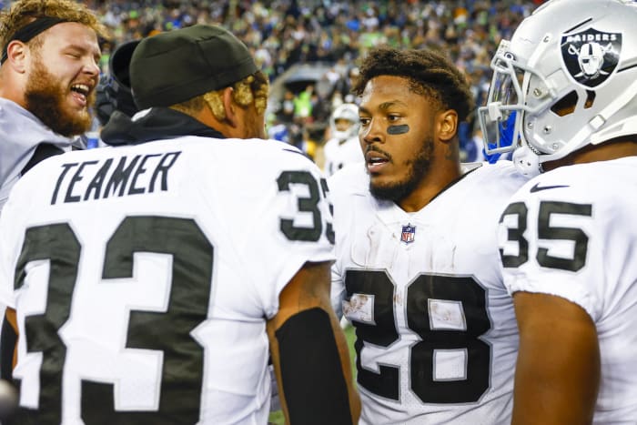 NFL Week 12 grades from across the league 6 Josh Jacobs ventures into rarefied RB air