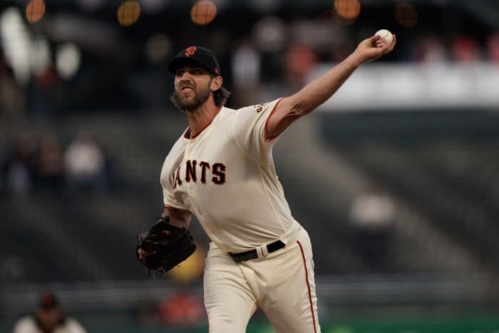 Braves sign Madison Bumgarner