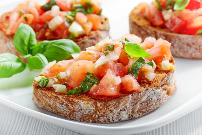 Bruschetta with Tomato and Basil