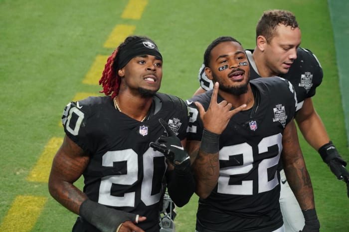 Las Vegas Raiders, cornerback