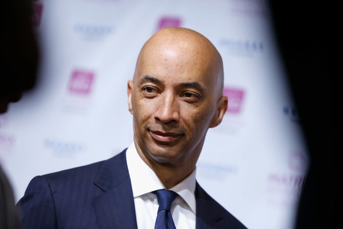 Byron Pitts (2009 –  13)