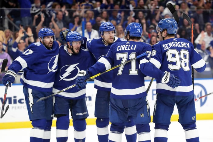 Tampa Bay Lightning: B
