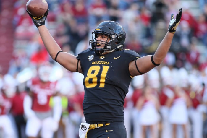 Albert Okwuegbunam, TE, Missouri