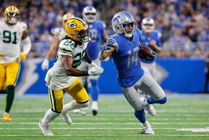 DETROIT (8-8) AT GREEN BAY (8-8) (Sunday, 8:20 p.m. ET)