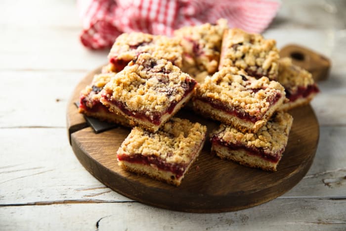Strawberry crumb bars