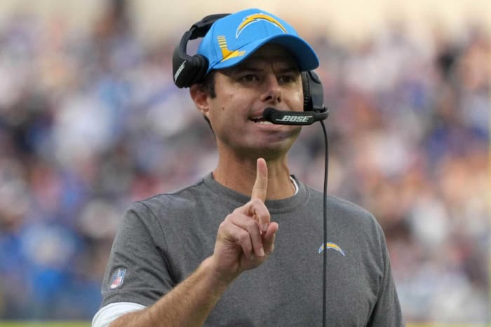 Chargers hire Brandon Staley