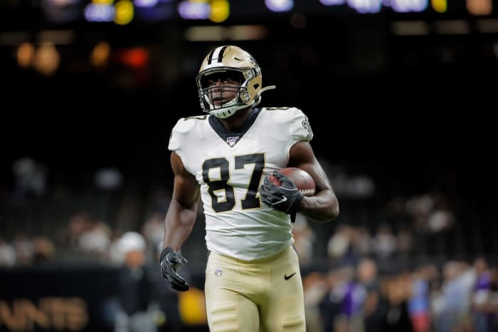 Best: Saints sign Jared Cook