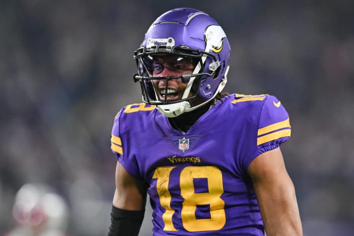 NFL Week 12 grades from across the league 27 Two All-Pro WR spots appear spoken for