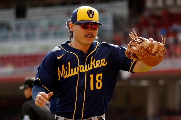 Keston Hiura