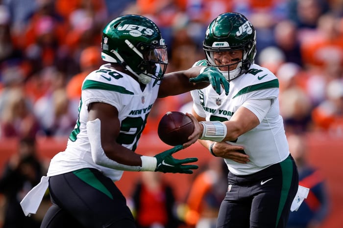 Jets' offensive viability suddenly concerns
