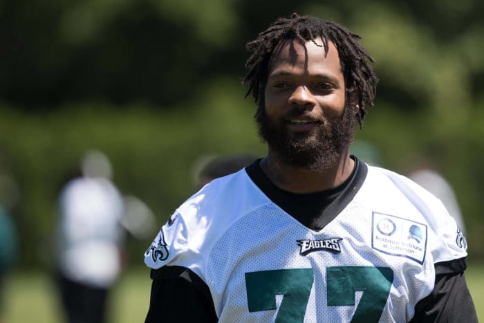 Best: Eagles trade for Michael Bennett