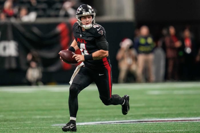 Falcons sign Taylor Heinicke