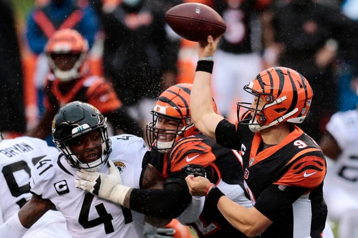 Jaguars somehow make Bengals O-line look good