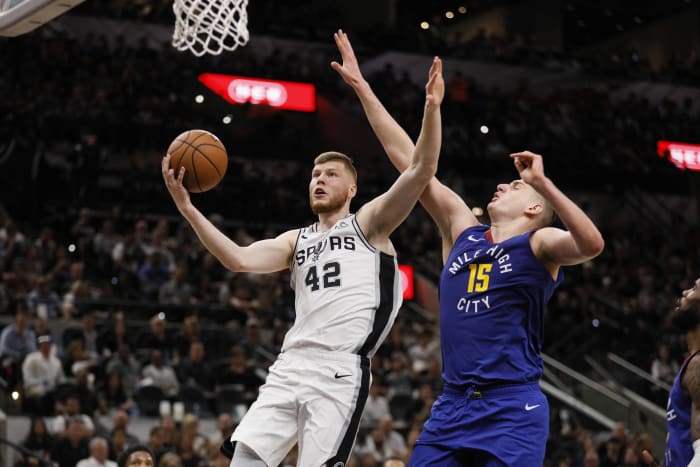 Denver Nuggets - Davis Bertans (42)