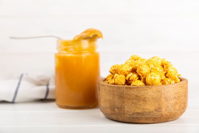 Caramel popcorn