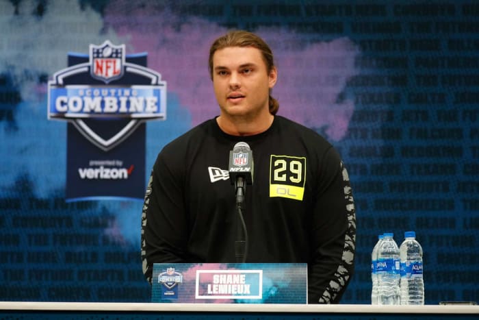 Green Bay Packers: Shane Lemieux, OG, Oregon