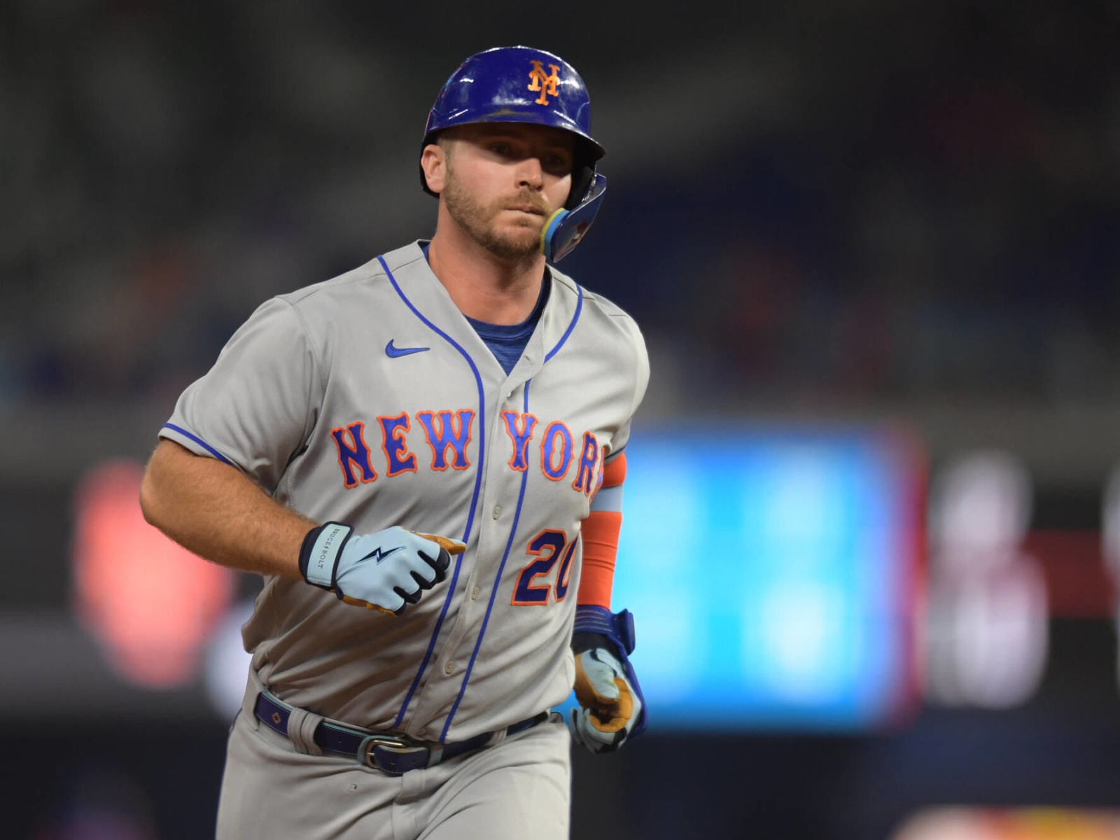 Mets star Pete Alonso 'thankful to be alive' after his car flipped