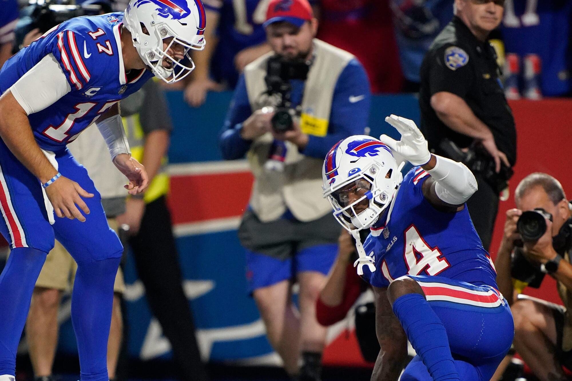 Stefon Diggs continues lead role in Josh Allen's rise