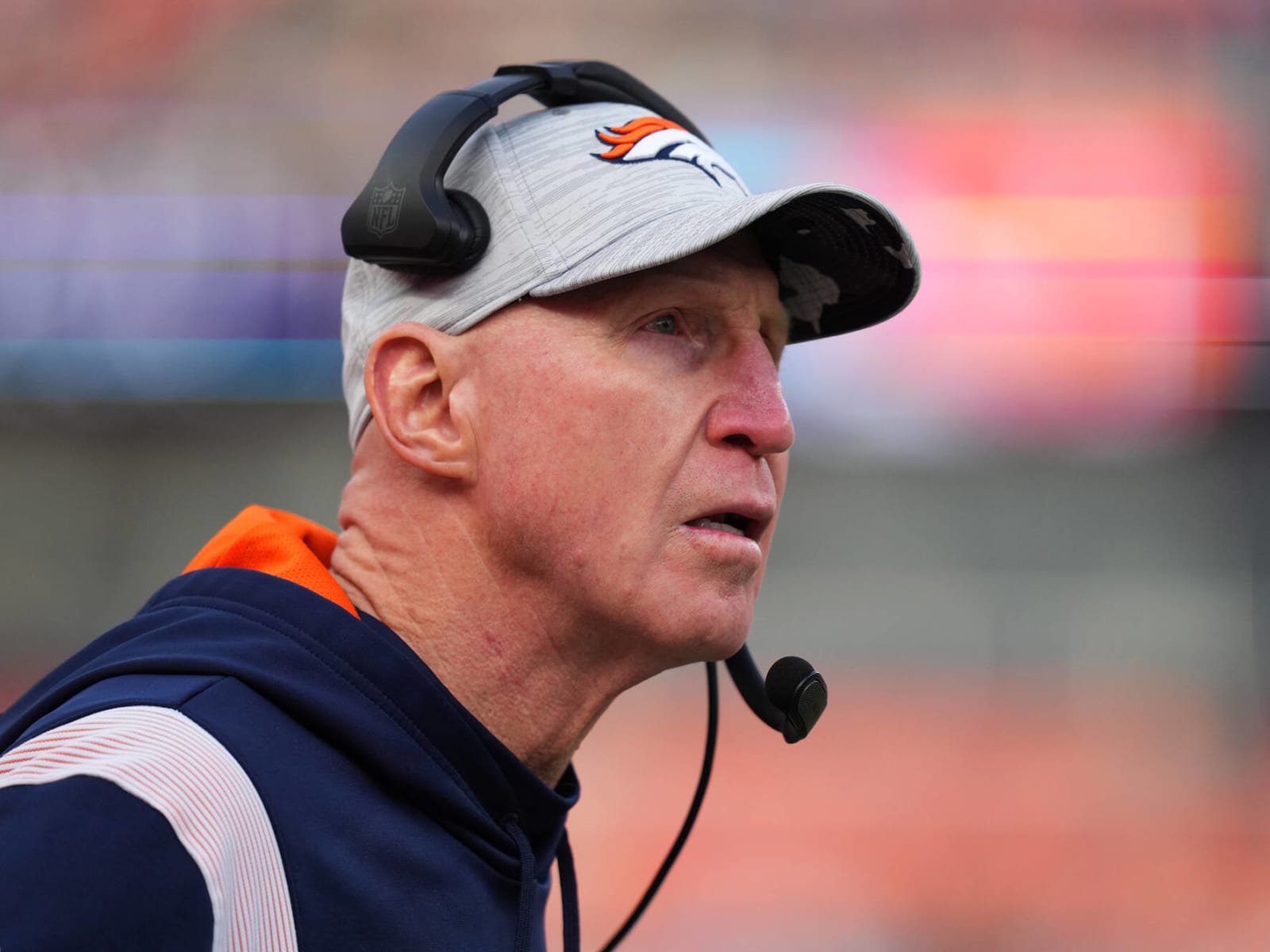 Broncos move on from interim head coach Jerry Rosburg | Yardbarker Broncos move on from interim head coach Jerry Rosburg | Yardbarker