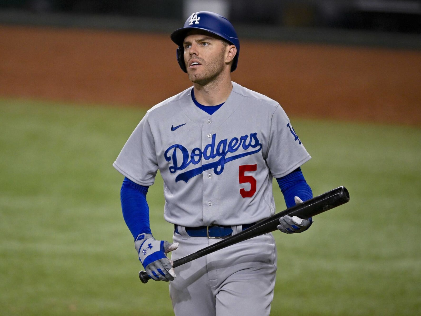 Watch: Dodgers new dance celebration inspired by Freddie Freeman