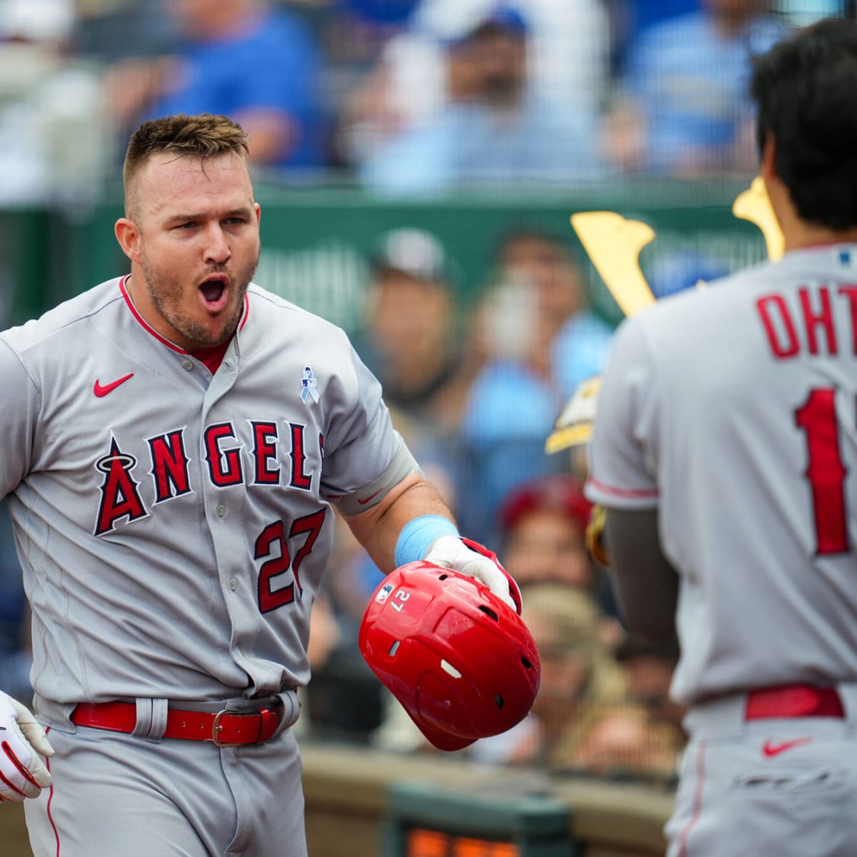 Trout goes deep after superfan asks for HR - ESPN