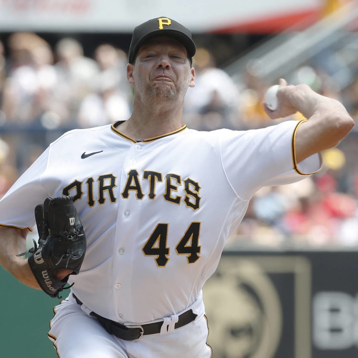 Pirates trading Rich Hill and Ji-Man Choi to Padres for three minor  leaguers