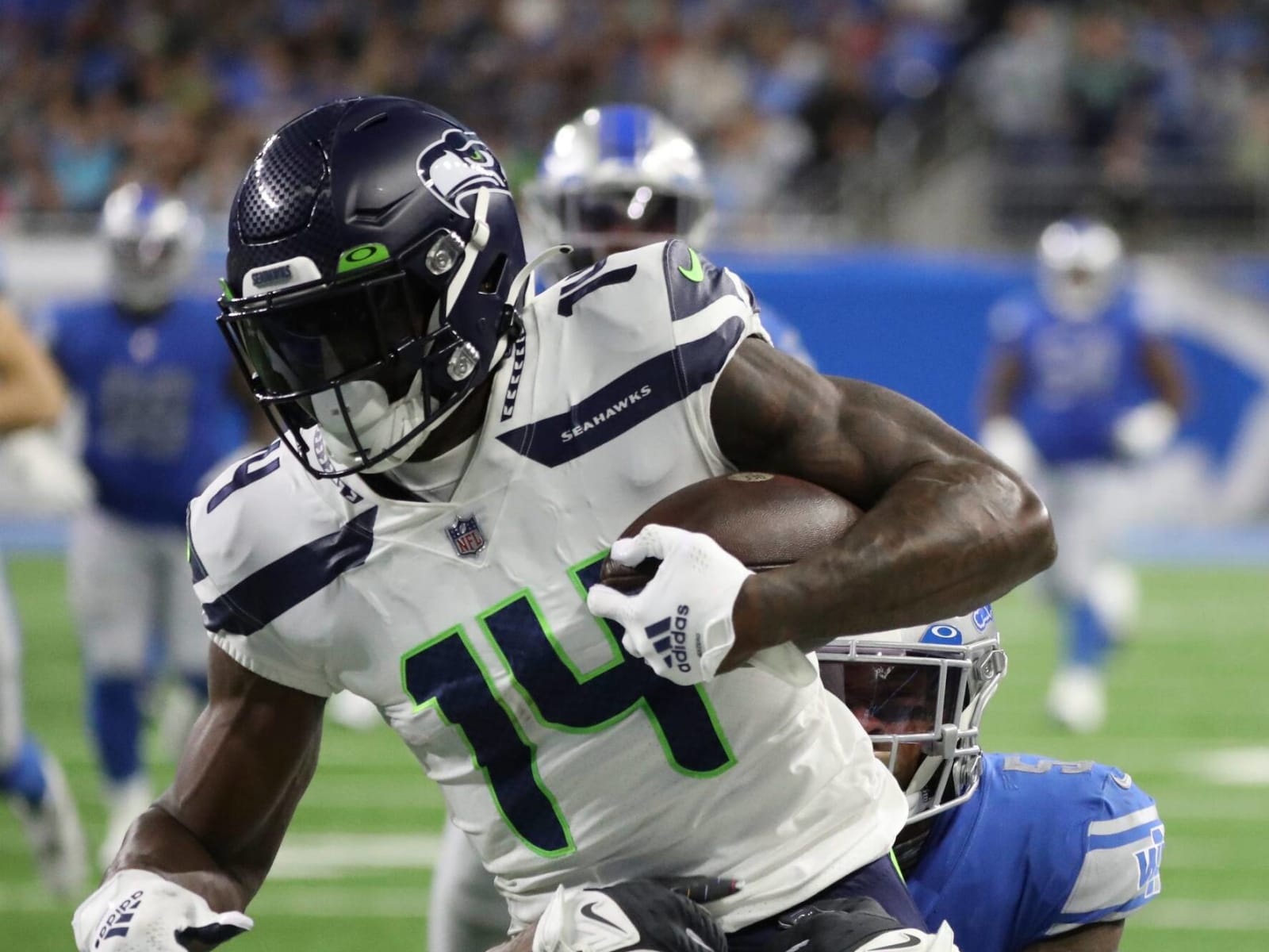 VIDEO: DK Metcalf Carted Off the Field so He Can Go to the Bathroom