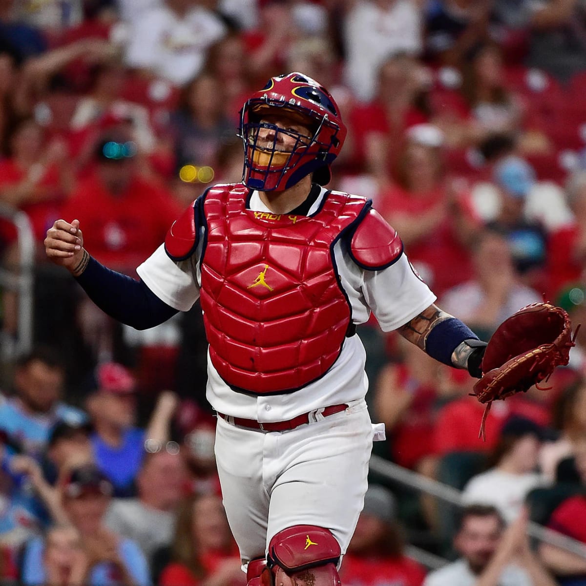 MLB rumors: Cardinals, Yadier Molina discussing contract extension for  catcher's 19th season in St. Louis 